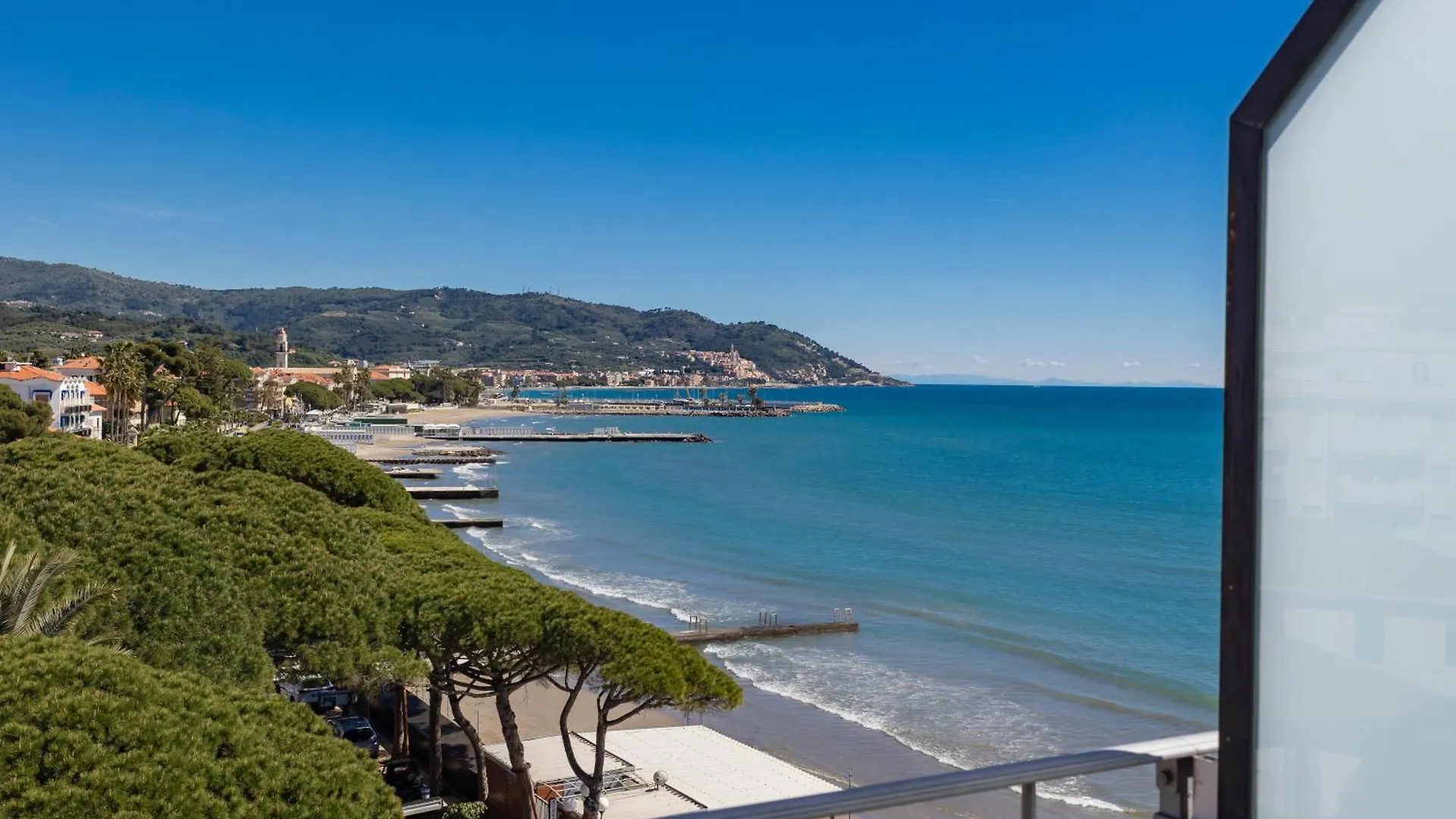 B&B Hotel Diano Marina Palace 4*,  Italy