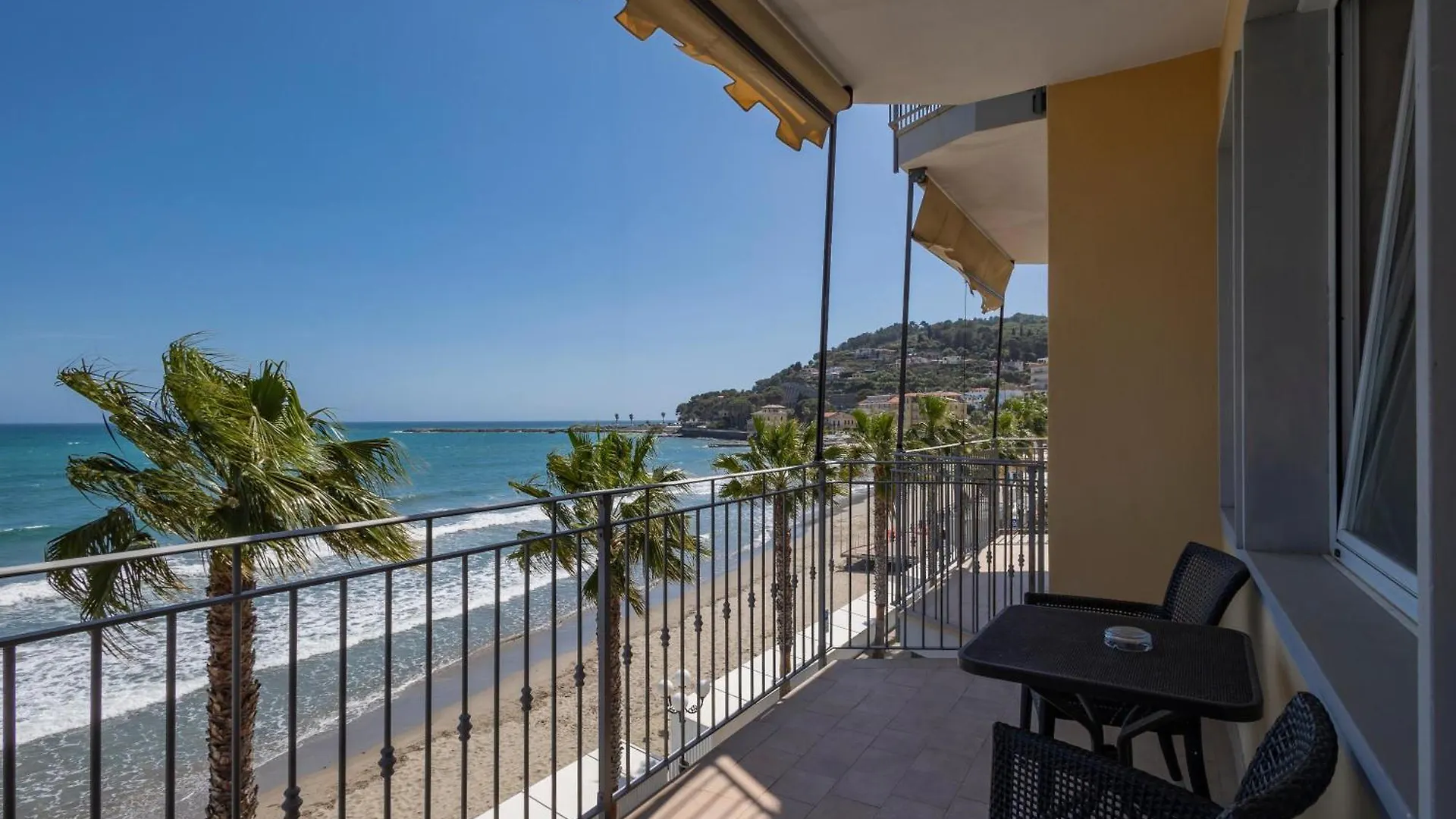 B&B Hotel Diano Marina Palace