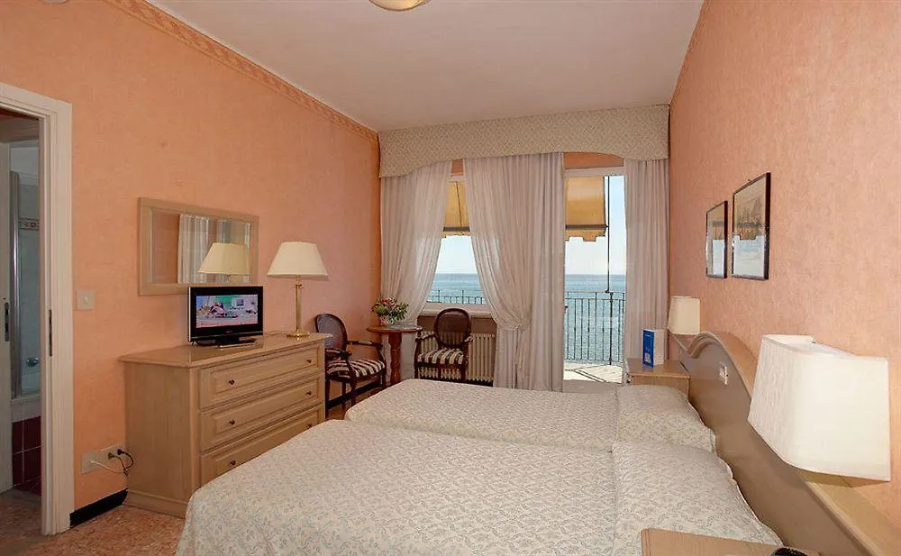 B&B Hotel Diano Marina Palace
