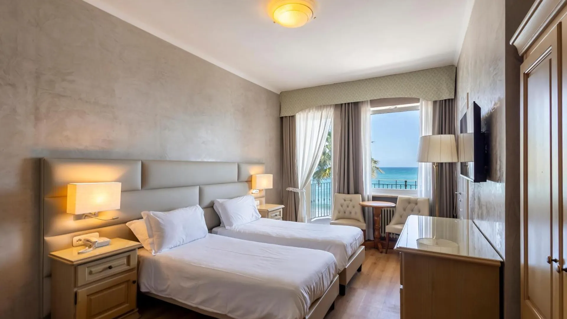 B&B Hotel Diano Marina Palace