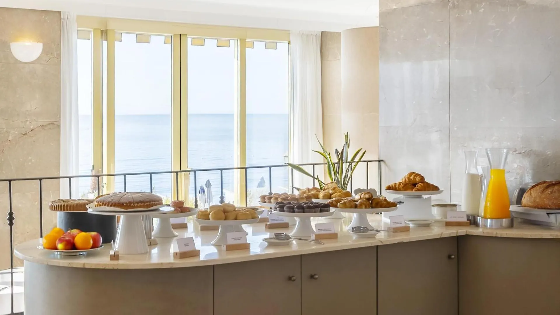 B&B Hotel Diano Marina Palace