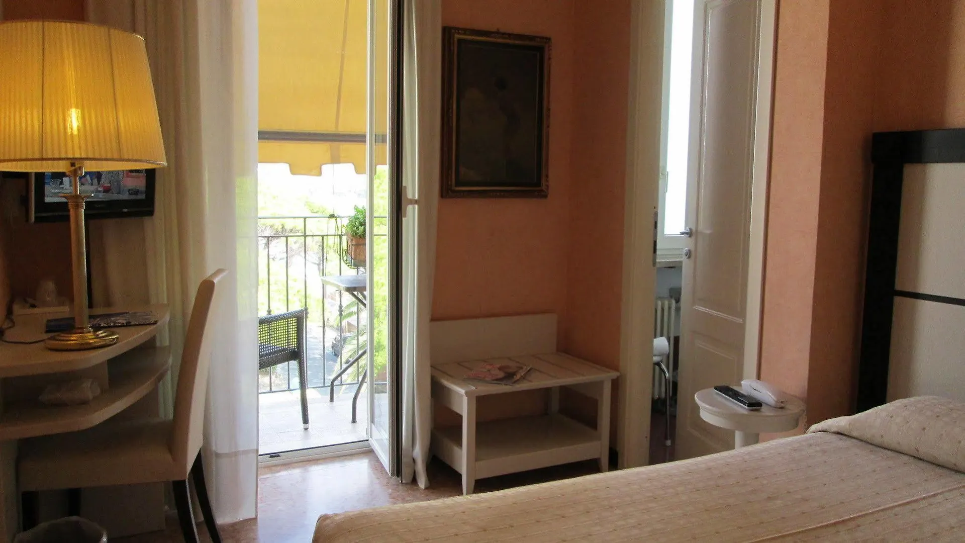 B&B Hotel Diano Marina Palace 4*,